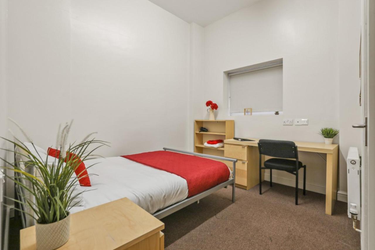 D19 Sangha Hall Leicester Kültér fotó